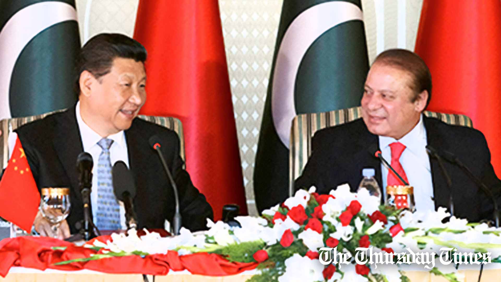 Chinese premier Xi Jinping is shown alongside PML(N) chief Nawaz Sharif at Islamabad in 2015. — FILE/THE THURSDAY TIMES